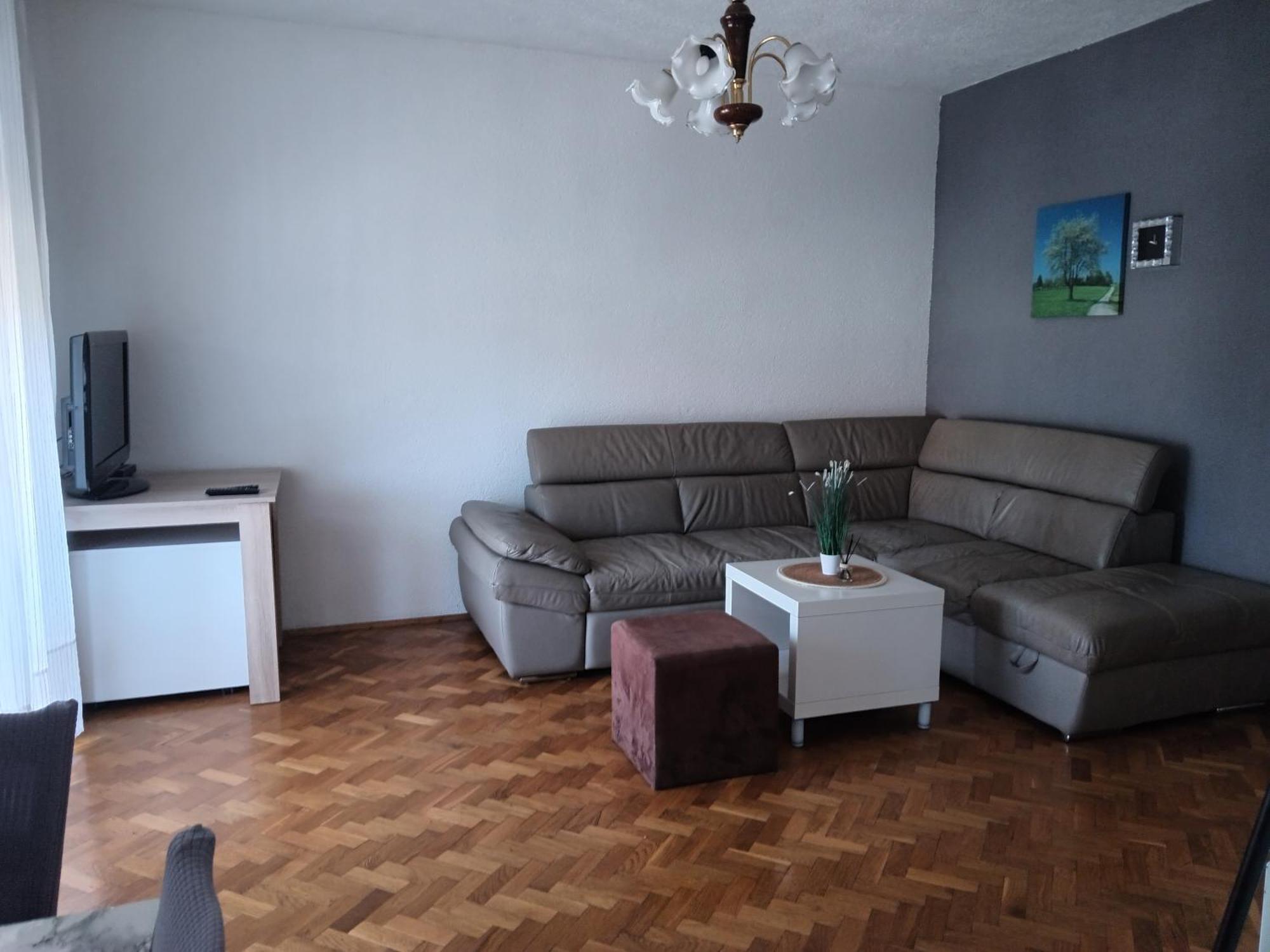 Matea Apartamento Gospić Exterior foto